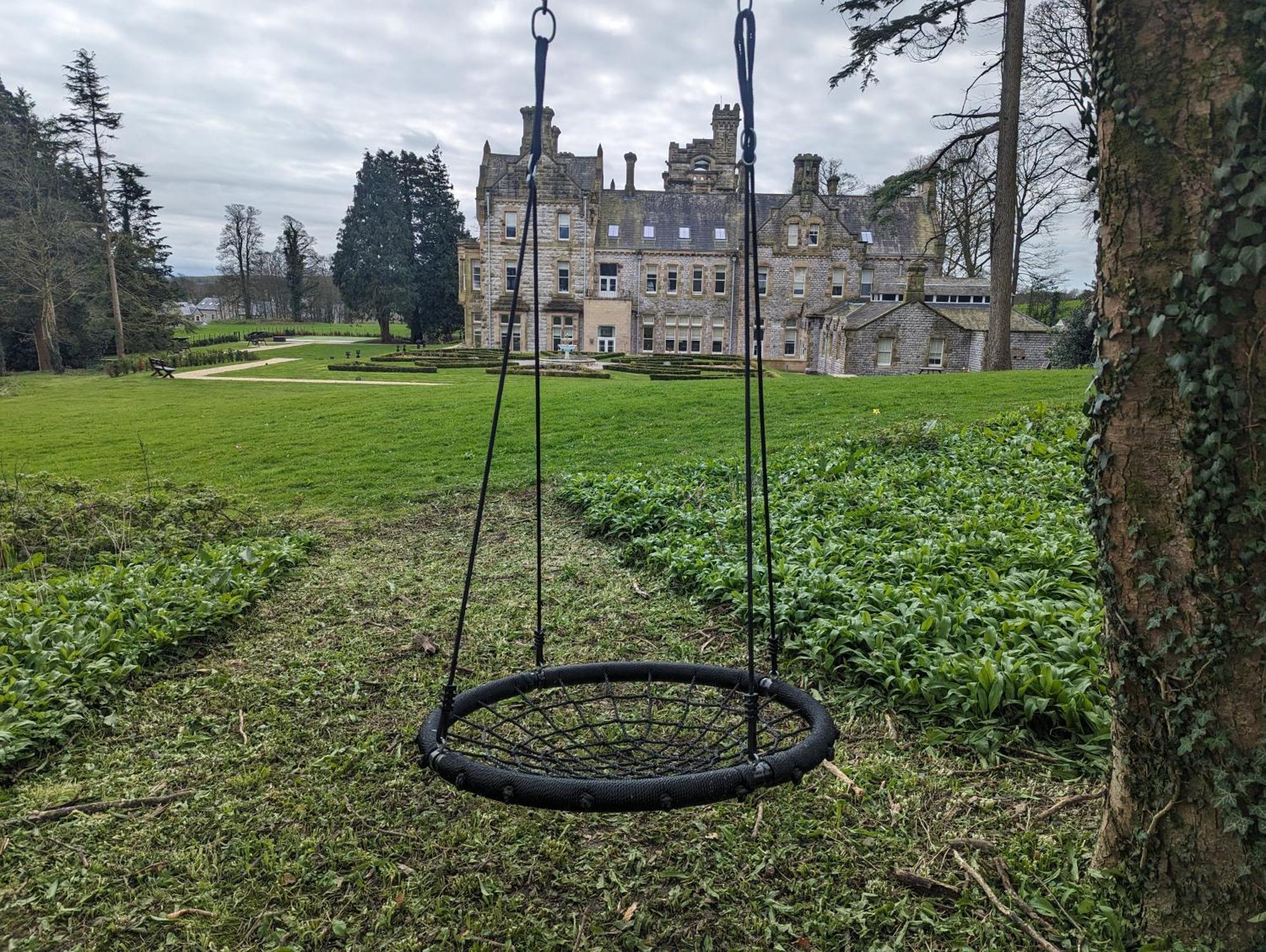 The Mabel Suite Stone Cross Mansion Улверстон Экстерьер фото